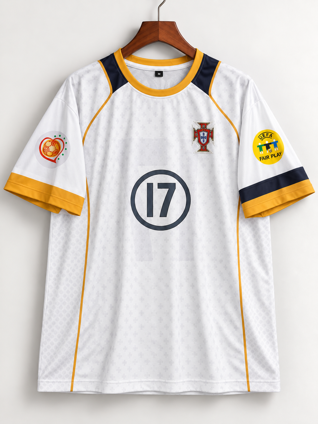 Ronaldo-17 Portugal 2004 Away