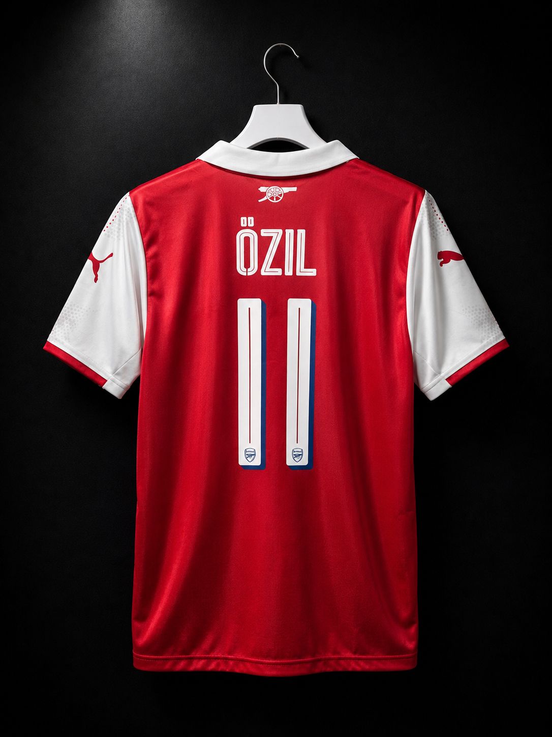 Ozil-11 Arsenal 2014/15 Collar